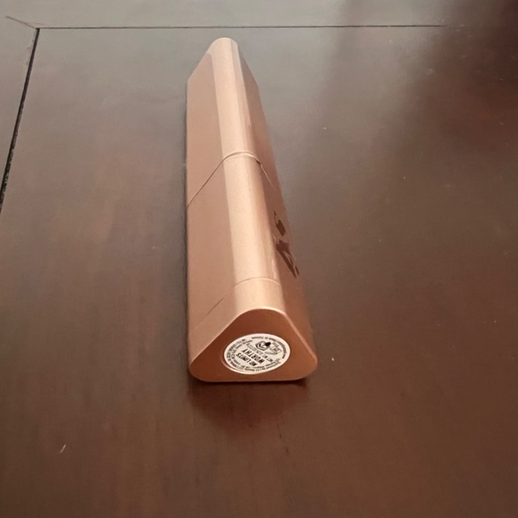 🎀 HOST PICK 🎀 LYS BEAUTY: NO LIMITS CREAM BRONZER STICK: Deep - Picture 8 of 10